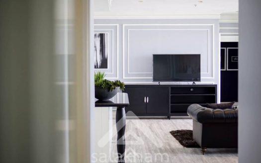 Rent/Sale: Modern Luxury Penthouse at The Emporio Place Sukhumvit 24, Top Floor
