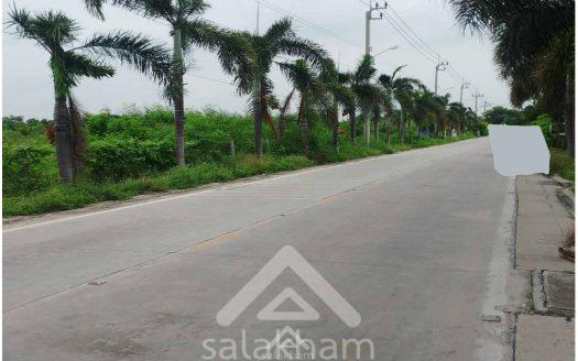 Land for sale in an industrial zone