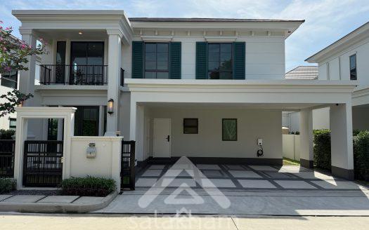 Setthasiri Bangna KM.10 | Elegant Detached House by Sansiri for Rent