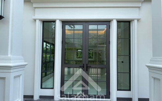 Setthasiri Bangna KM.10 | Elegant Detached House by Sansiri for Rent