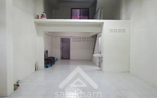Commercial Building for Sale with Tenant – 3.5 Storeys, Ideal for Home Office
