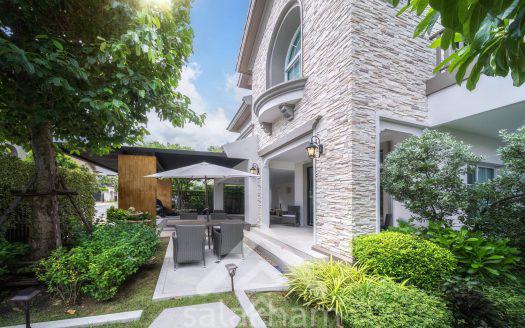 Luxury Home Ready to Move In