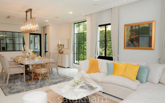 Luxury Corner Plot House For Sale