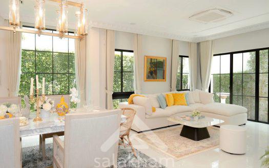 Luxury Corner Plot House For Sale