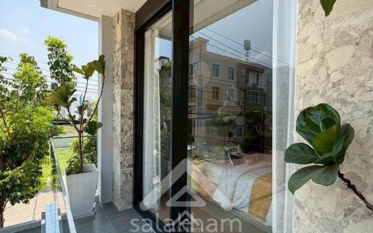 Distress Sale! Brand-New 3-Storey Luxury Detached House with Private Lift